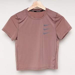 Nike Run Division Crop Short Sleeve  Utility T-Shirt Top Size Small